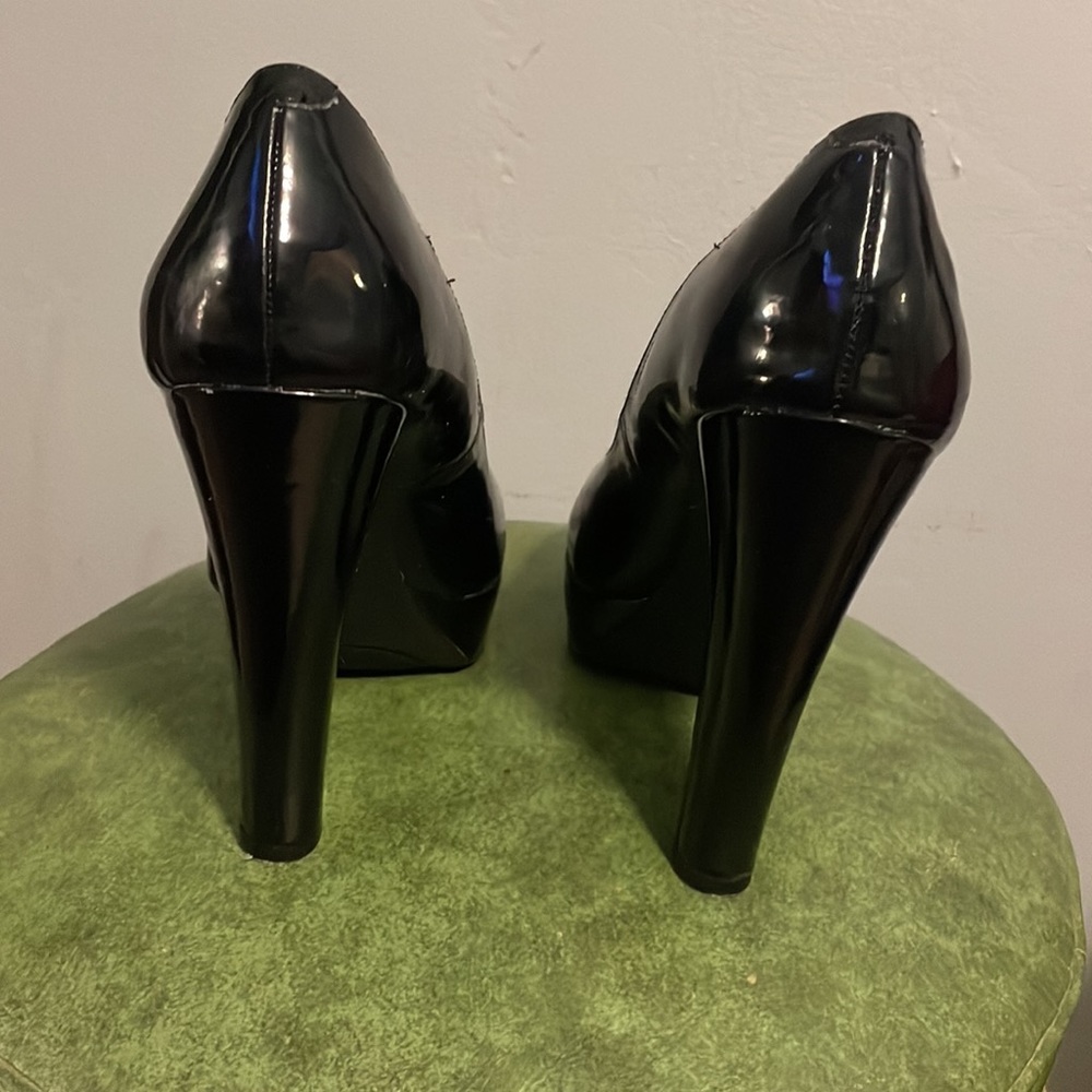 Cosmopolitan Platform Heels - image 3